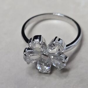 Silver 925 Rhinestones Floral Ring Size 6 Weigt 2g